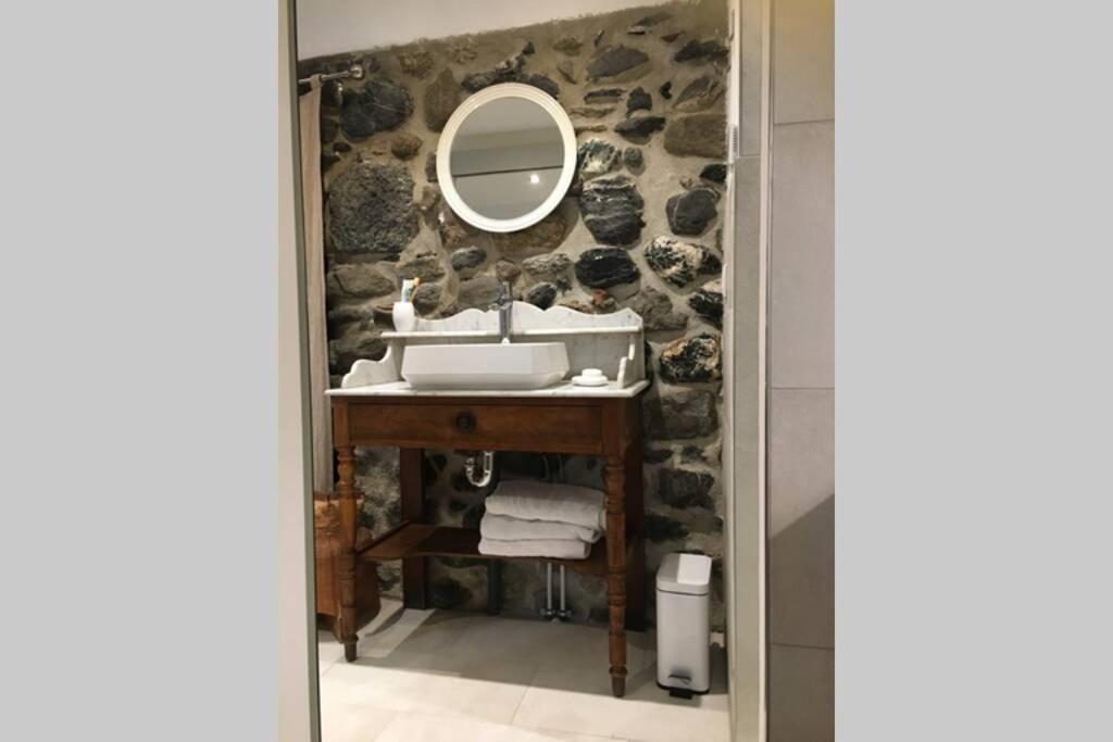La Maison Laugier Charme, Confort, Authenticite Сент-Этьен-де-Тине Экстерьер фото